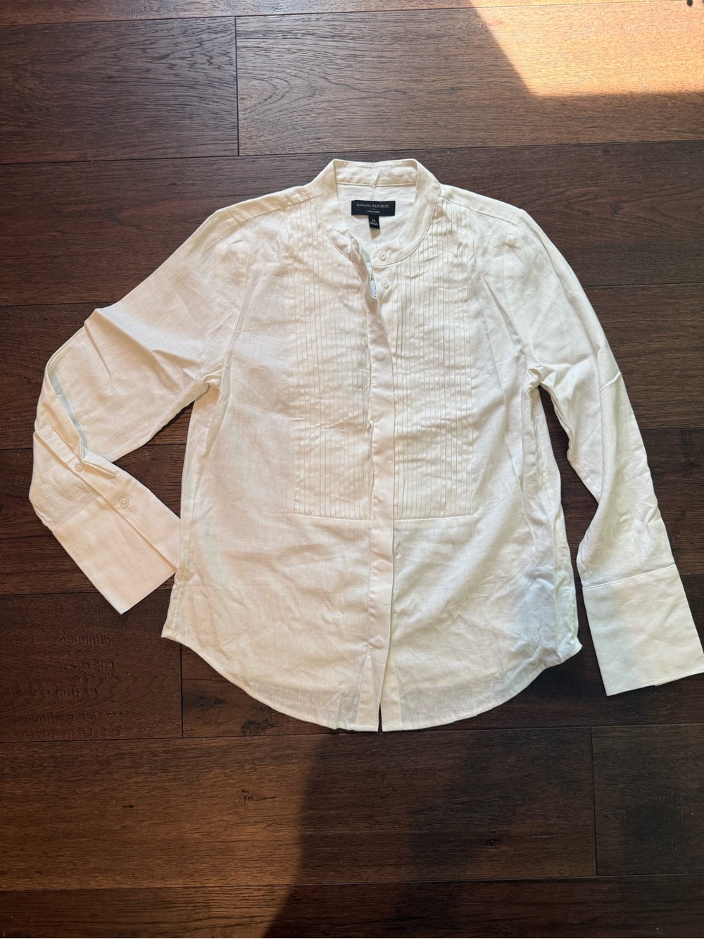 NWT Banana Republic White Pleated Front Mandarin Collar Shirt - Picture 2 of 5